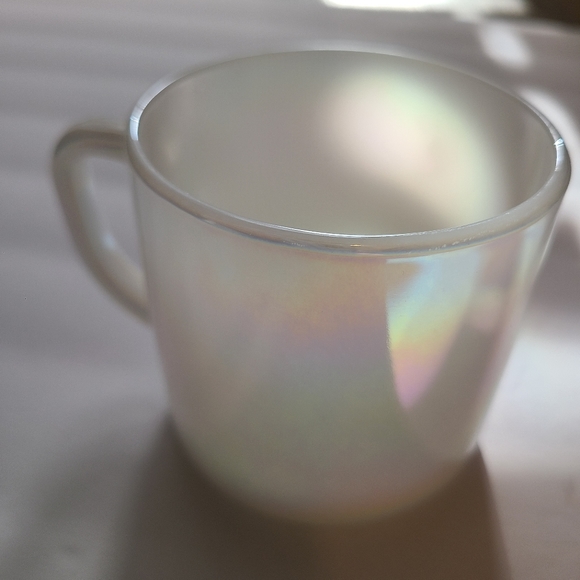Vintage Federal Glass USA Iridescent Coffee Mug Unicorn Opalescent - Picture 2 of 5